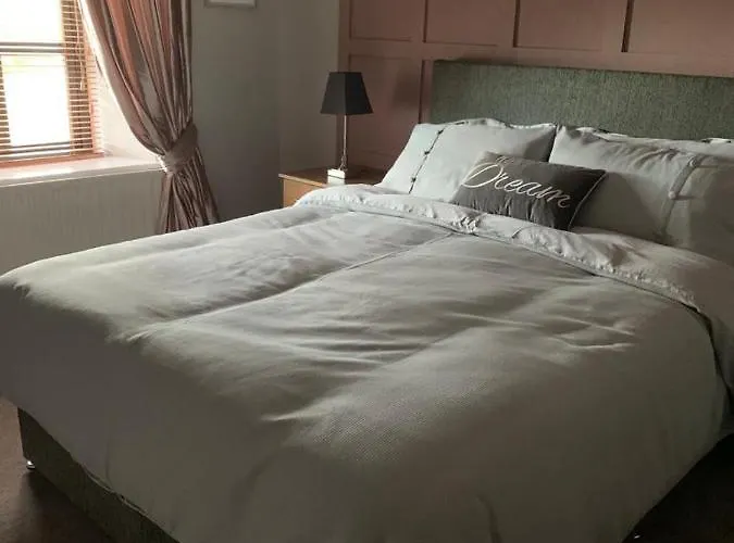 The Wee House, Omeath O Meith